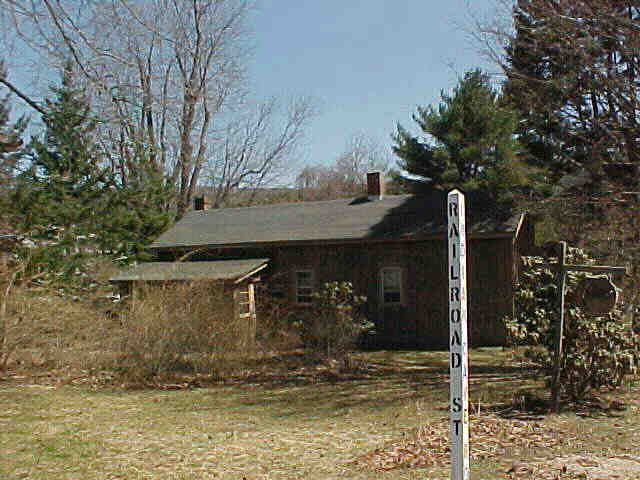 Building photograph for 4 INDIAN CAVE ROAD